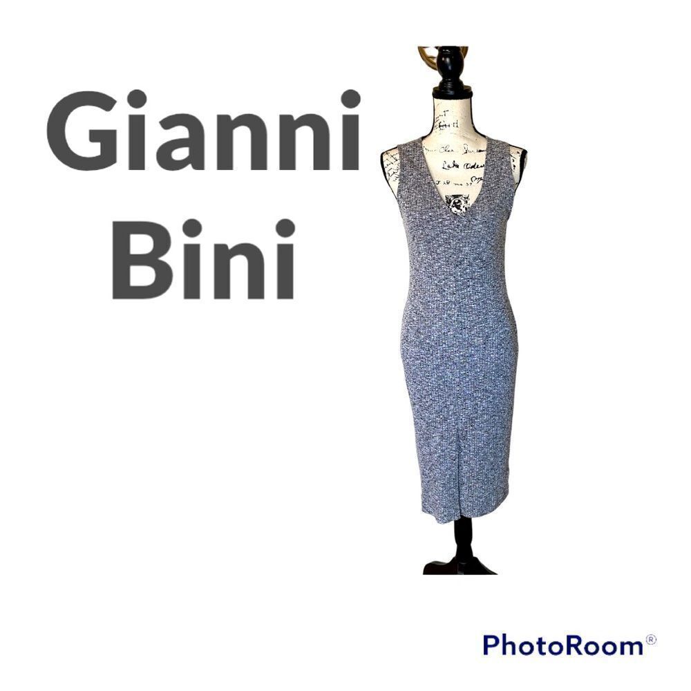 Gianni Bini Ribbed V-Neck Sleeveless Midi Dress NWT